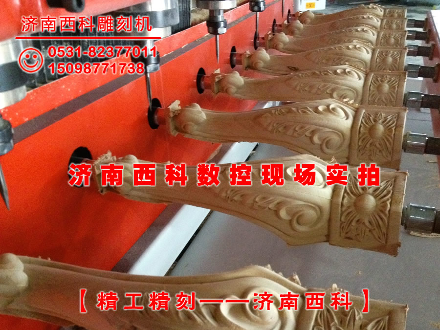 佛像雕刻机现场雕刻